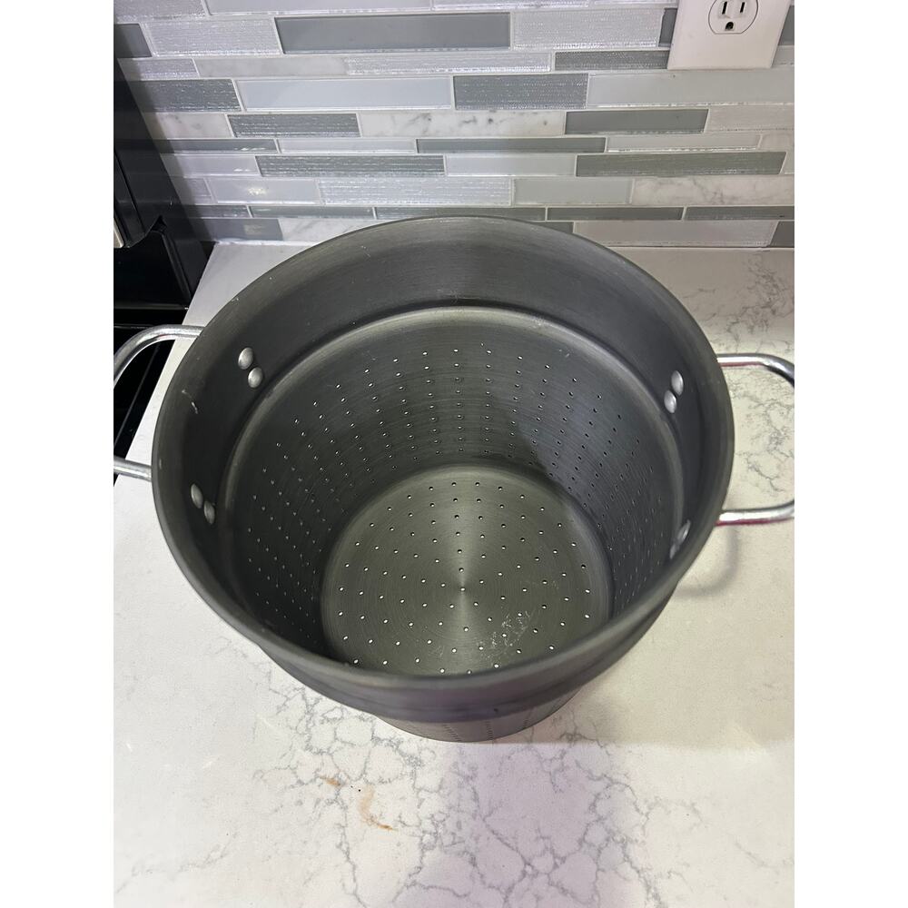 Calphalon Large 8 qt Steamer Insert with Lid Anodized Aluminum - Picture 4 of 6